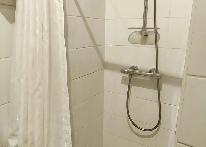 Mitoyenne Climatisee Avec Piscine, 4 Pers, Parking - Fr-1-607-210 Apartman