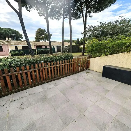 Апартаменты Mitoyenne Climatisee Avec Piscine, 4 Pers, Parking - Fr-1-607-210 *