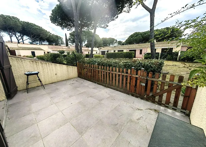 Mitoyenne Climatisee Avec Piscine, 4 Pers, Parking - Fr-1-607-210 *